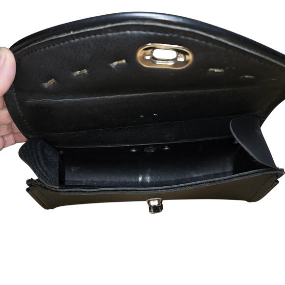 NEW Studded Black Leather Motorcycle Windshield Bag with Rare Harley Vintage Pin - Picture 8 of 8